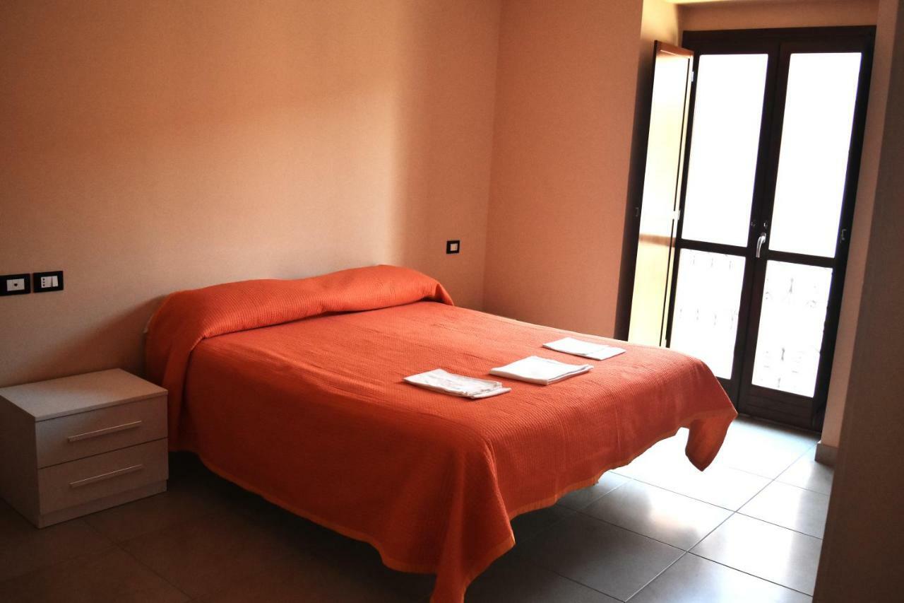Palazzo Camelot, 19 Via Nazionale Apartment San Demetrio ne' Vestini Exterior photo